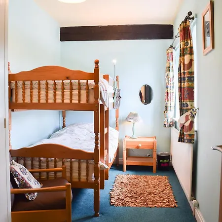 Holiday home Farfield House